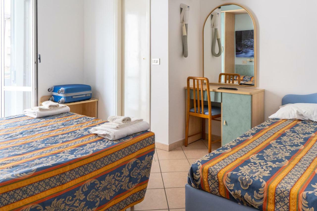 Hotel Tiglio Rimini Exteriér fotografie