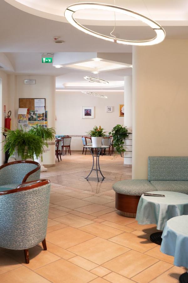 Hotel Tiglio Rimini Exteriér fotografie